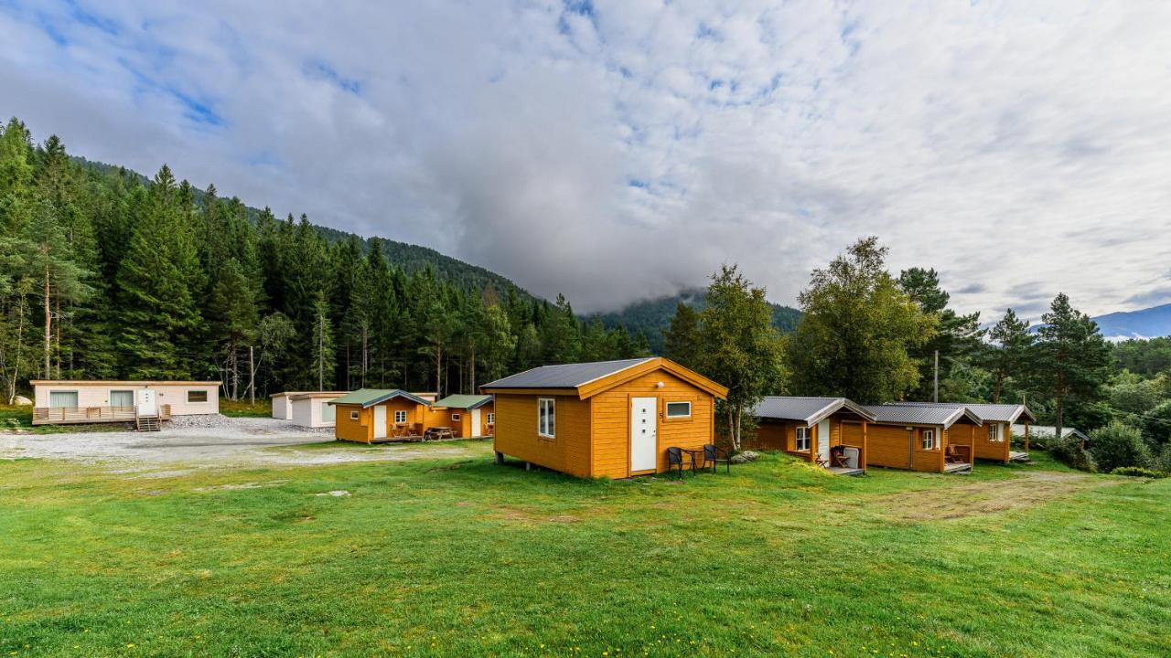 Korsbakken Camping Isfjorden 外观 照片